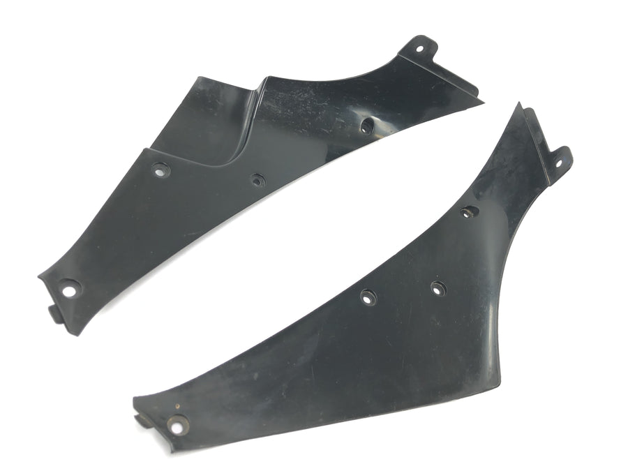 Yamaha YZF R1 RN09 [2002] - Inner fairing side fairing left and right