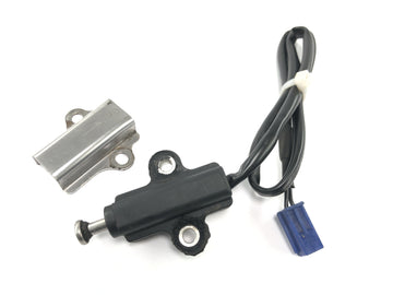 Yamaha YZF R1 RN09 [2002] - Side stand switch