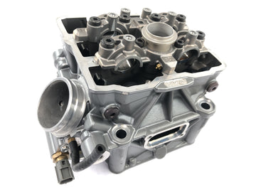 KTM 1190 RC8 [2008] - Cylinder head valve train at the front