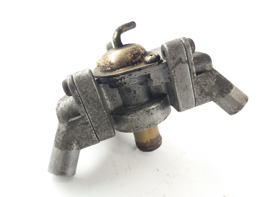 Triumph Bonneville 800 T100 [2004] - Secondary air valve vacuum valve