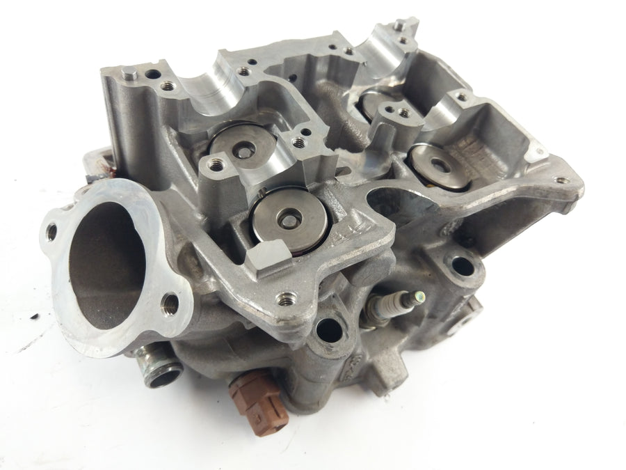 Aprilia RST 1000 Futura [2004] - cylinder head