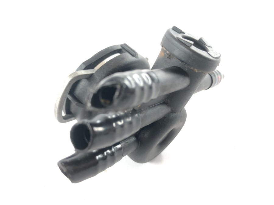 BMW R 1150 R R21 [2002] - fuel distributor