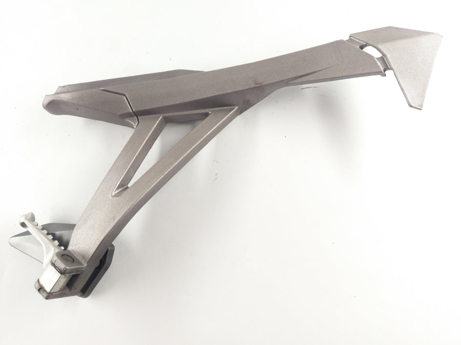 Aprilia RST 1000 Futura [2004] - Pedia's footrest right