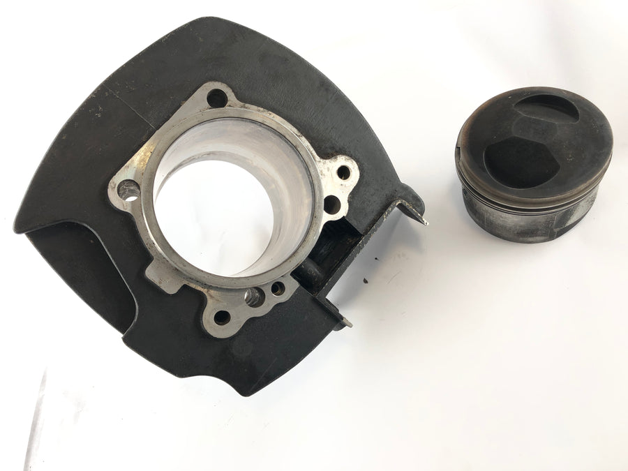 Ducati Paso 750 [1990] - Cylinder with piston vertical cylinder