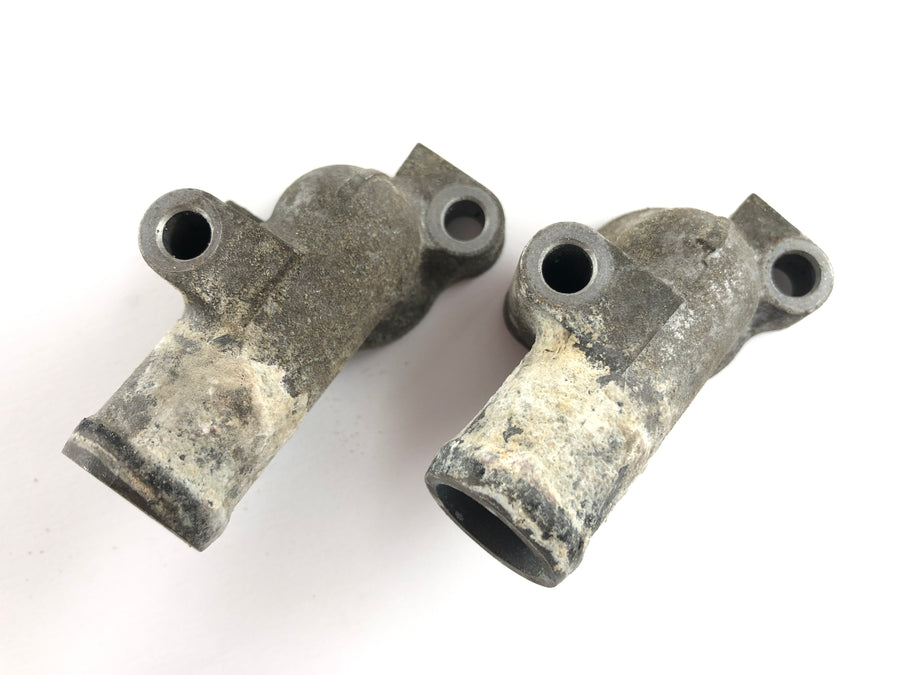 Honda Varadero XL 1000 SD02 [2002] - Coolant flange set on the cylinder head