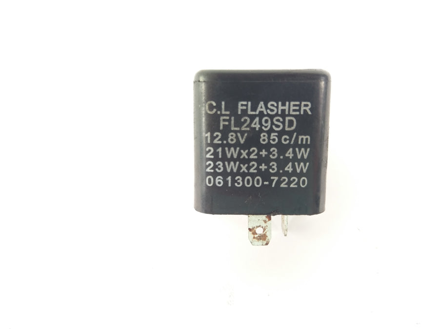 Moto Guzzi 850-T3 California [1978] - flasher relay