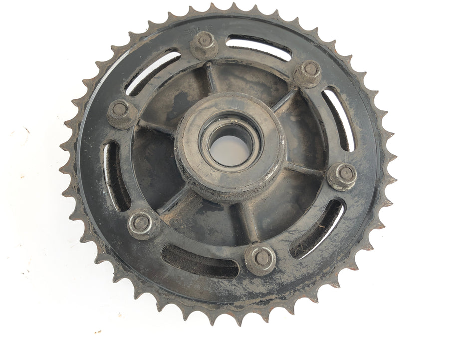 Yamaha YZF 750 R 4HN [1995] - Sprocket carrier with sprocket