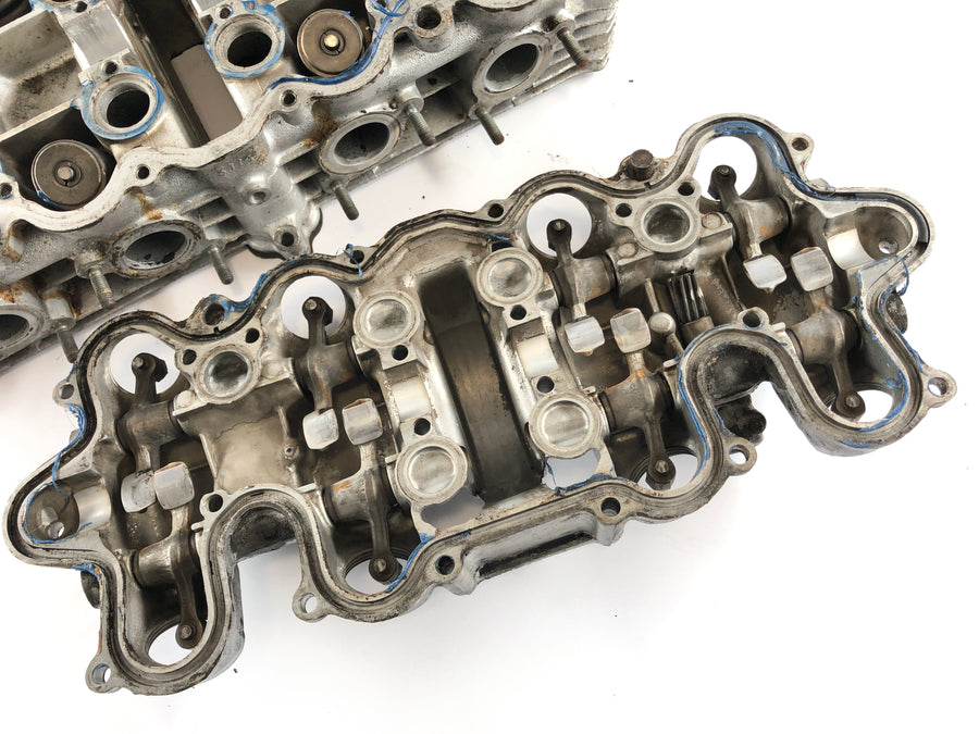 Honda CB 550 F [Super Sport] - Cylinder head