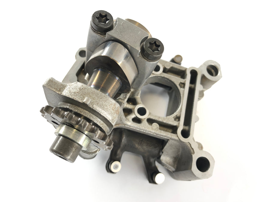 BMW R 1150 GS [2000] - camshaft stake with camshaft on the right