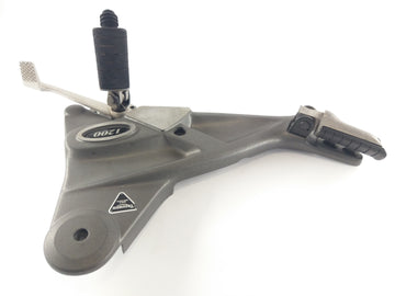 Triumph Trophy 1200 T300E [1996] - Footrest plate right with brake pedal - 0