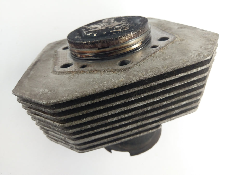 Moto Guzzi Quota 1100 ES [1999] - Cylinder with piston