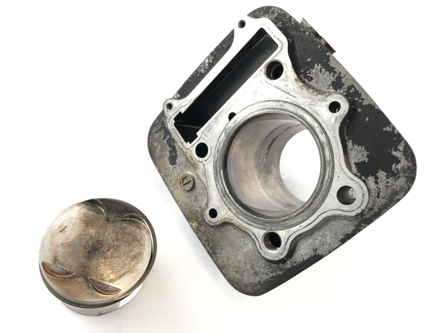 Suzuki DR 250 SJ41A [1982] - Cylinder with piston