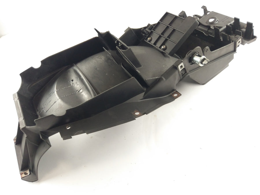 Moto Guzzi Norge 1200 [2008] - Rear substructure splash guard