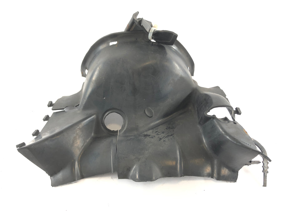 Yamaha V-max 1200 2EN [1997] - Front cylinder cover splash guard