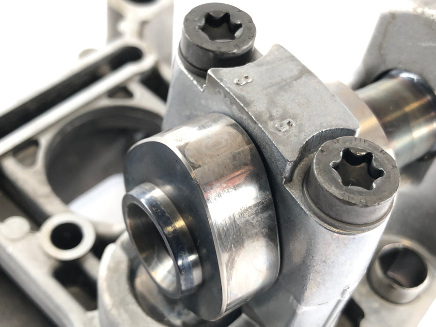 BMW R 1100 R Type 259 [1999] - Camshaft bracket right with camshaft