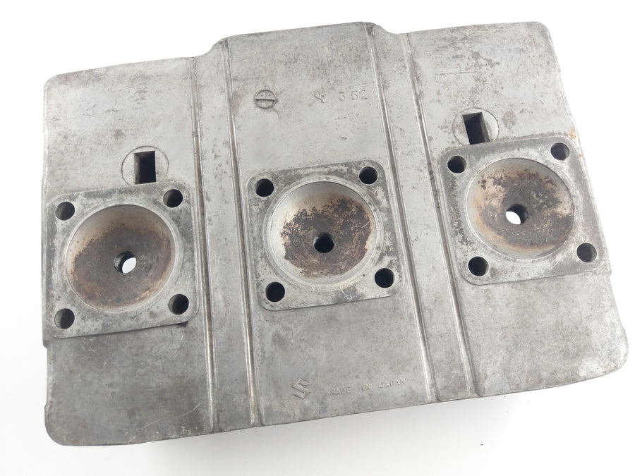 Suzuki GT 550 [1978] - Cylinder head