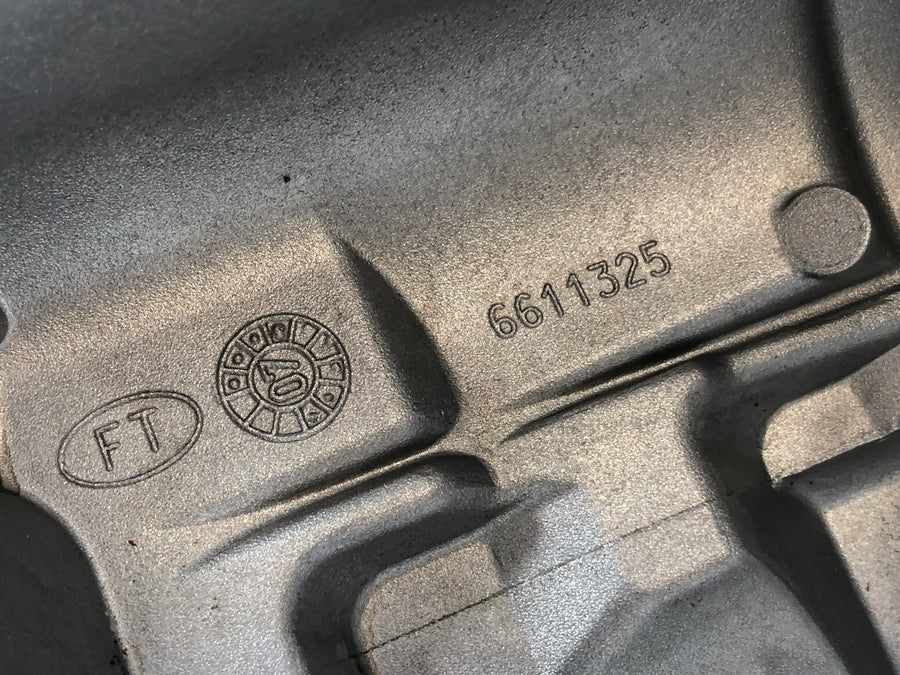 Can Am Spyder SM5 [2009] - Rear Cylinder Valve Cover