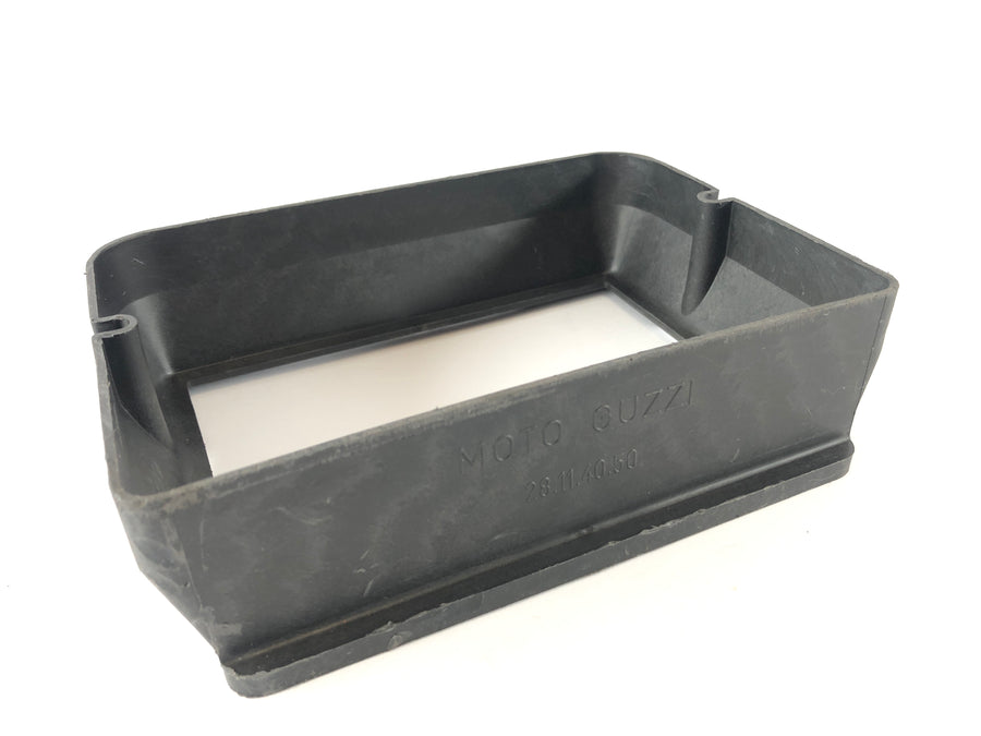 Moto Guzzi Le Mans 4 [Le Mans 3] - Air filter box intermediate piece