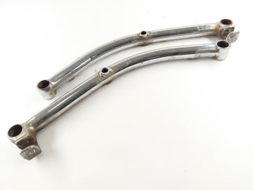 Suzuki Intruder VS 700 VP51A [1986] - Rear footrest bracket right left pair - 0