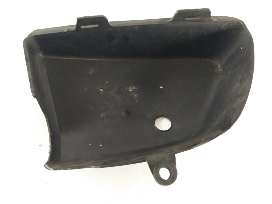 Suzuki GT 750 [1973] - Side cover plastic