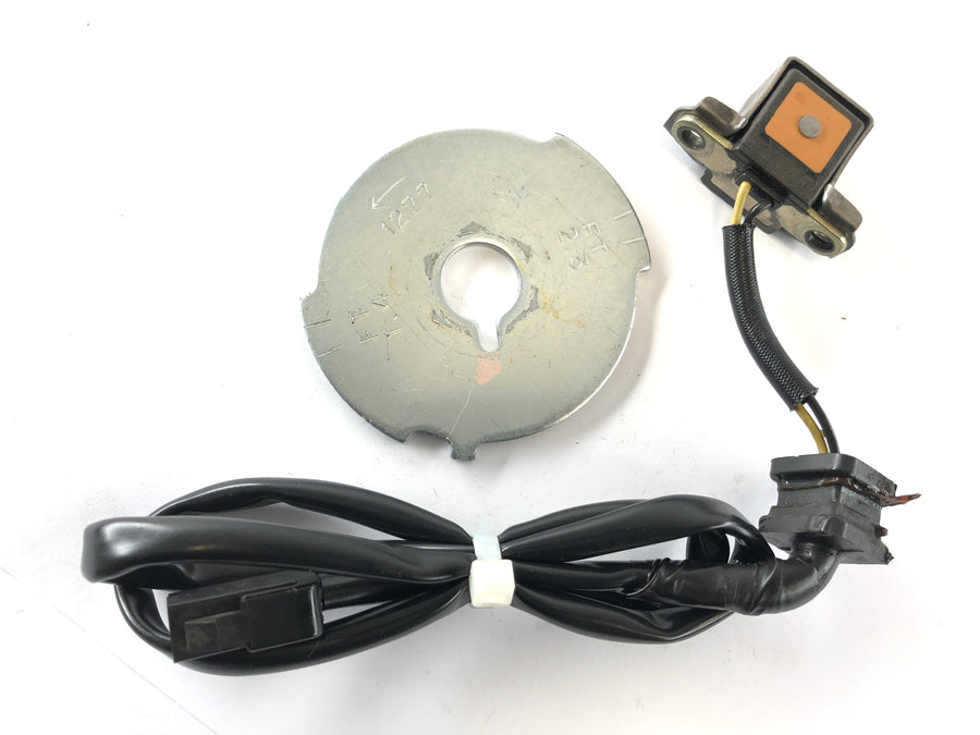 Kawasaki ZRX 1200 S ZRT20A [2003] - Pickup pulse generator