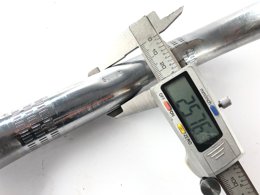 Suzuki LS 650 NP41B [1990] - Handlebars