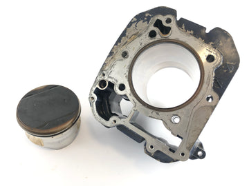 Suzuki DR 750 S SR41B [1988] - Cylinder with piston