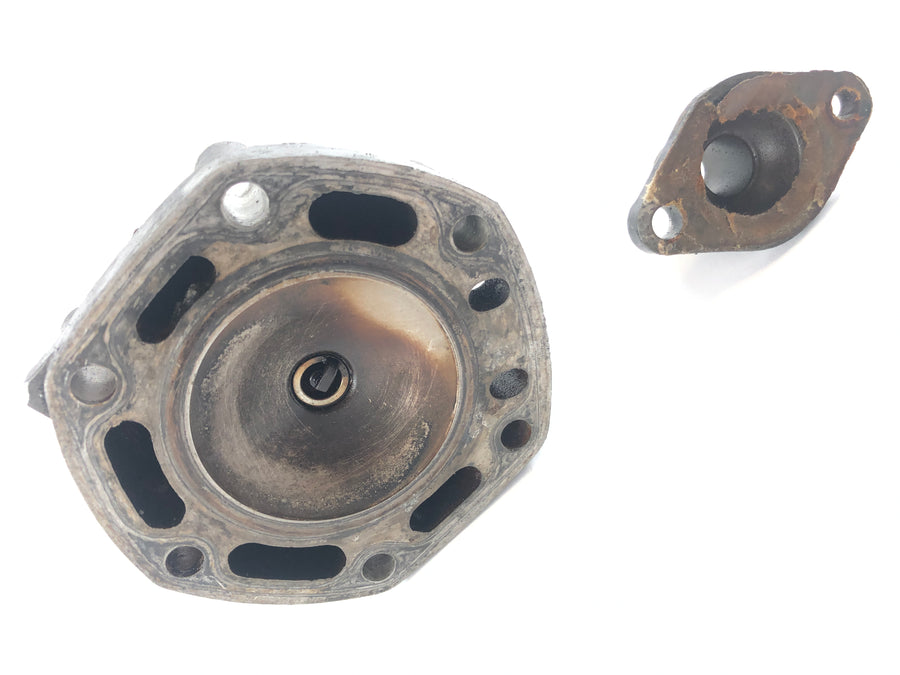 Honda NSR 125 R JC22 [1998] - Cylinder cover cylinder head with cooling water flange