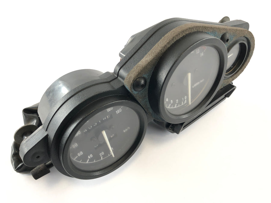 Yamaha TZR 125 4FL [1997] - Cockpit speedometer fittings
