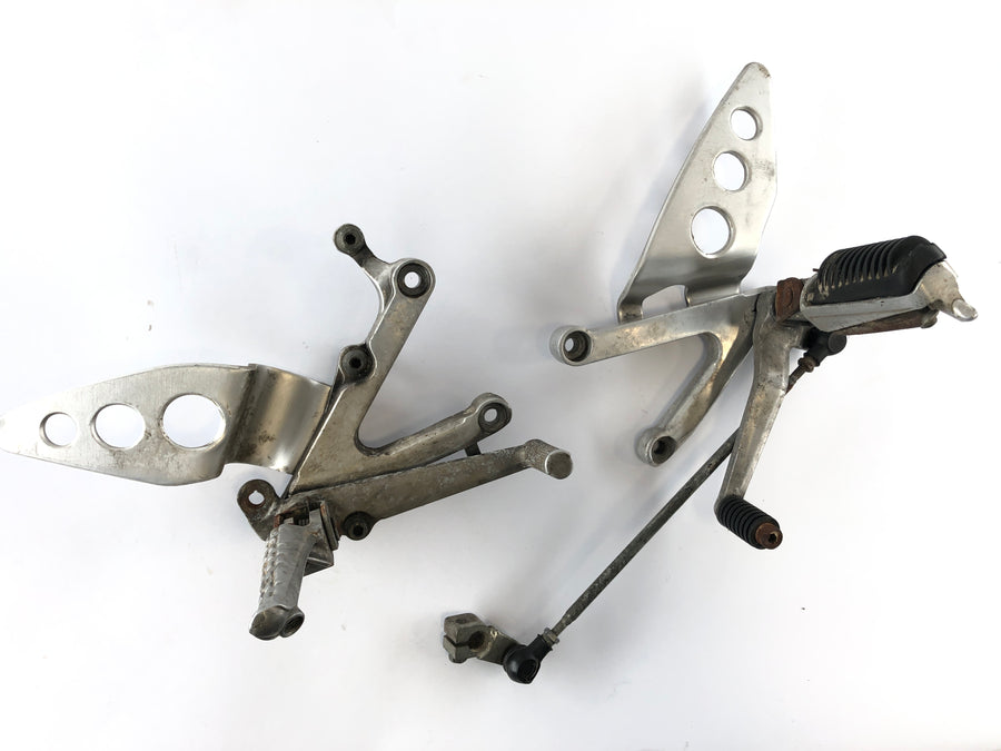 Yamaha TZR 125 4FL [1997] - Driver footrests with holder and pedals set