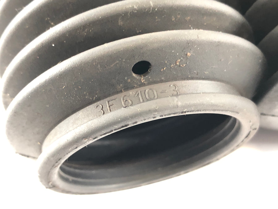 Triumph Thruxton 900 [2004] - rubber telescopic fork set pair