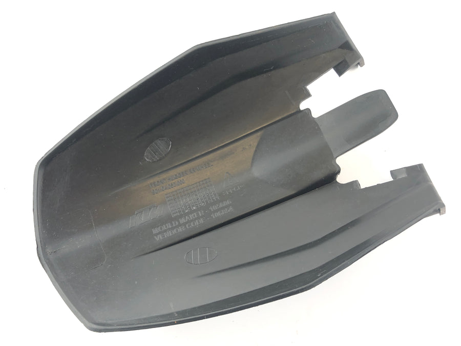 KTM Duke 125 [2011] - Rear wheel cover splash guard