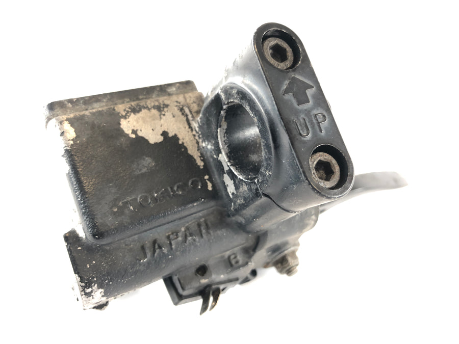 Kawasaki KLR 250 KL250D [1988] - Handlebar fitting right hand brake pump with brake lever