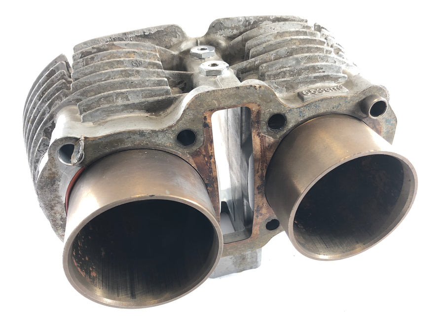 Yamaha XS 650 Type 447 [1975] - Cylinder with piston