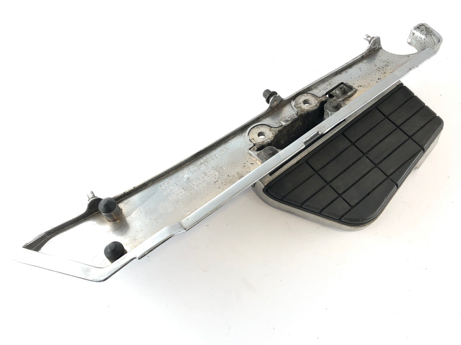 Honda GL 1500 Goldwing SC22 [1988] - Passenger footrest left with holder