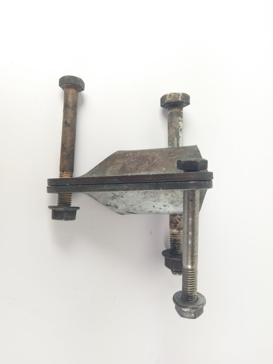KTM GS 620 RD Bj. 1994 - Engine mount with bolt