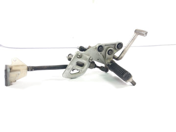 Suzuki GSX 1300 R Hayabusa WVA1 [2000] - Footrest right with brake lever and brake pump foot brake
