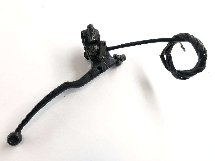 Suzuki DR 750 S SR41B [1988] - Clutch fitting with clutch lever