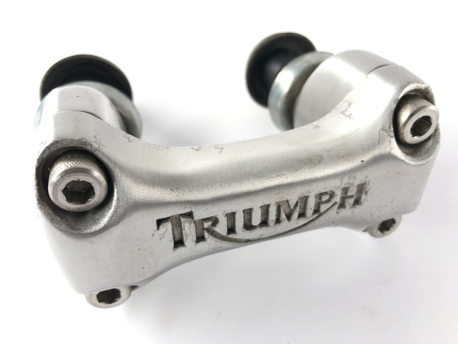 Triumph Bonneville 908MD [2001] - Riser handlebar mount