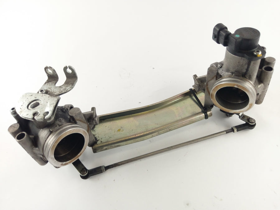 Moto Guzzi V7 Classic LW [2011] - Throttle bodies