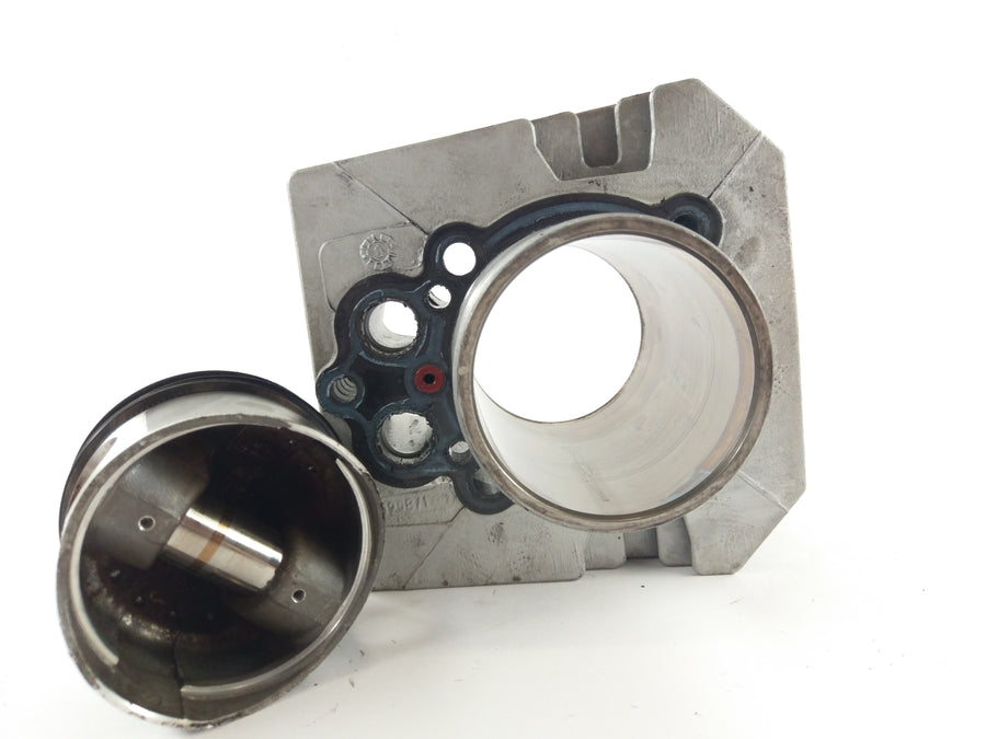 Moto Guzzi V7 Classic LW [2011] - Cylinder with piston