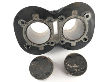 Triumph Bonneville 908MD [2001] - Cylinder with piston