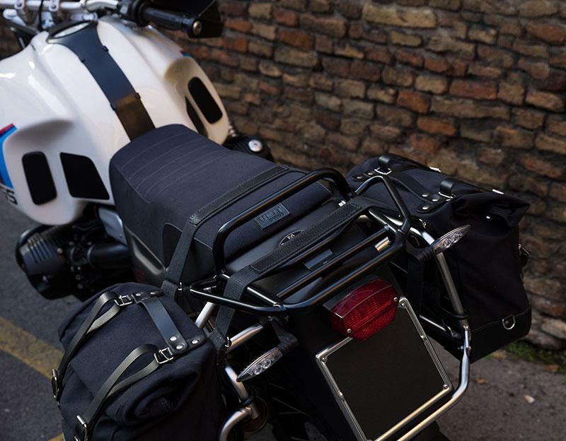 BMW R nineT 1200 Roadster [2014-2023] - Zwei universelle Segeltuch-Satteltaschen