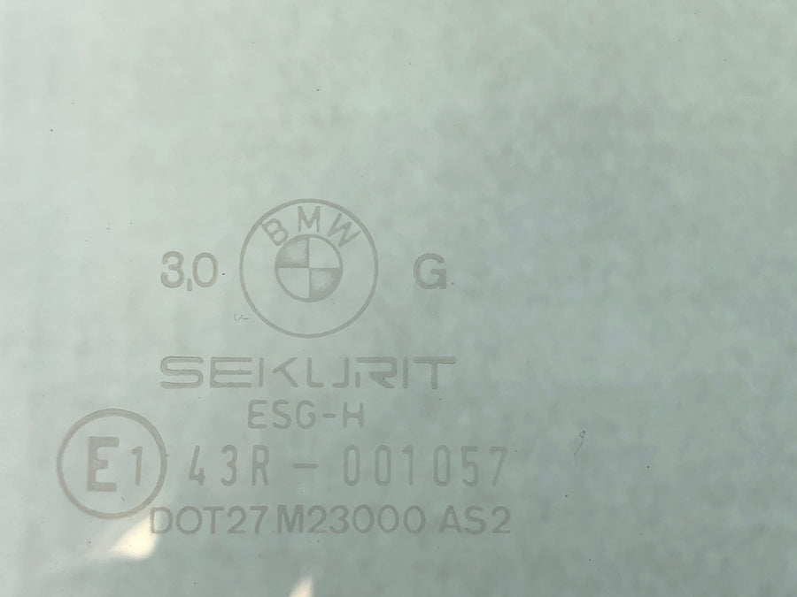 BMW M 535i E28 [1986] - Side window triangular window rear left