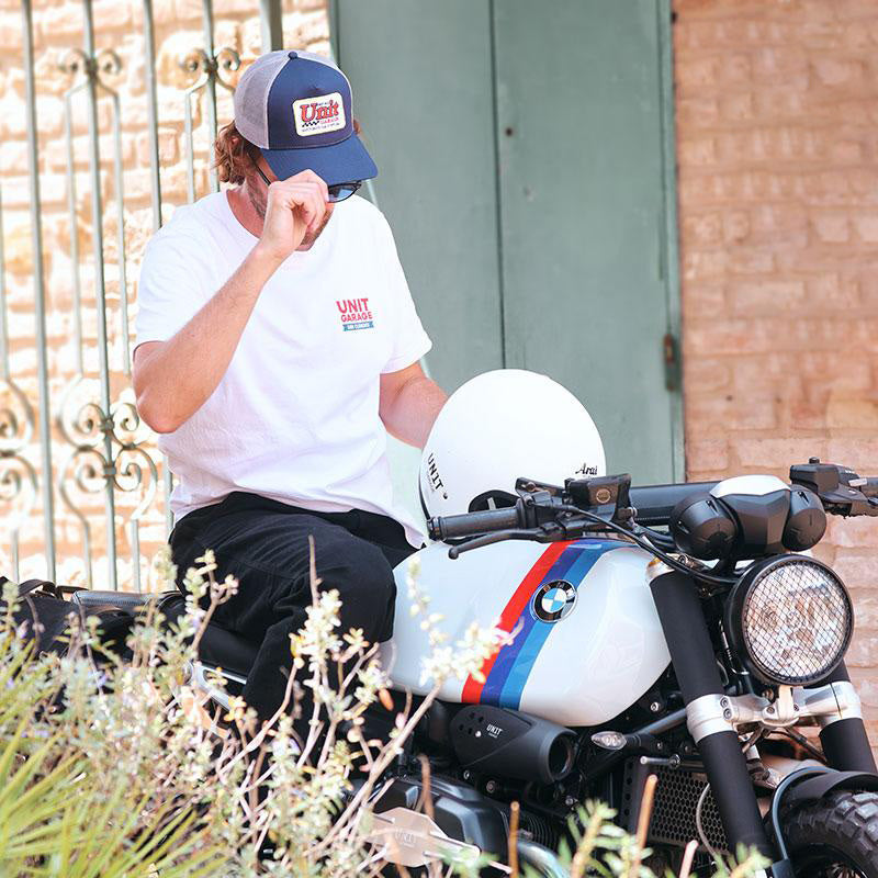 BMW F 900 GS Adventure [2024-] - Trucker-Box-Mütze mit blauem Unitgarage-Logo