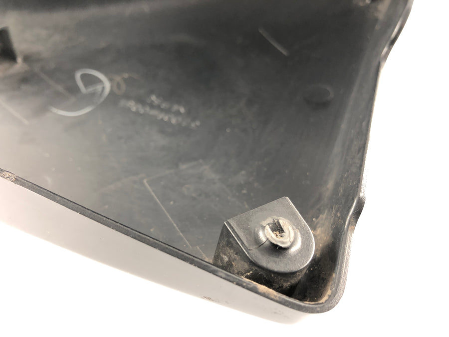 Kawasaki VN 900 Classic [2010] - Side cover left