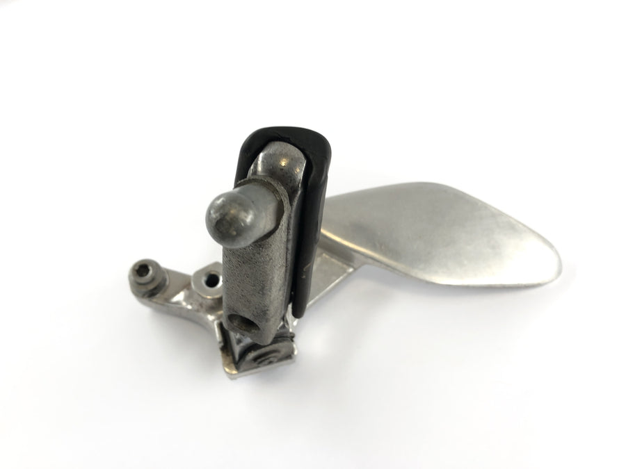 Yamaha YZF 750 R 4NHN [1996] - Driver's footran on the left with footrest holder
