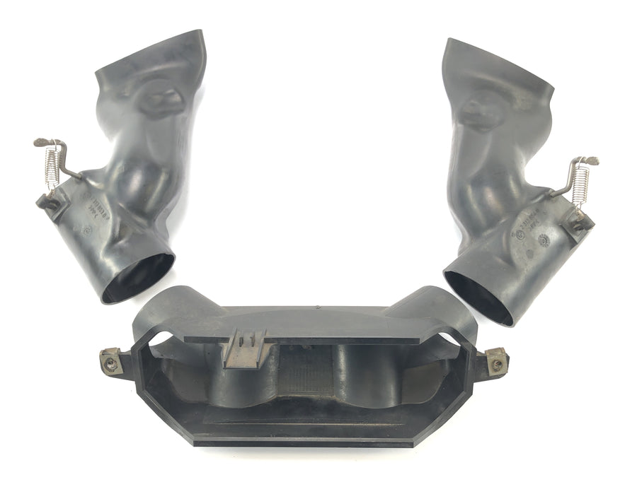 BMW R 1100 RT 259 [1997] - intake suction suction snorkel airtan suction pipe in front