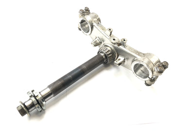 Kawasaki Z 1100 KZZ10A [1984] - fork bridge below - 0