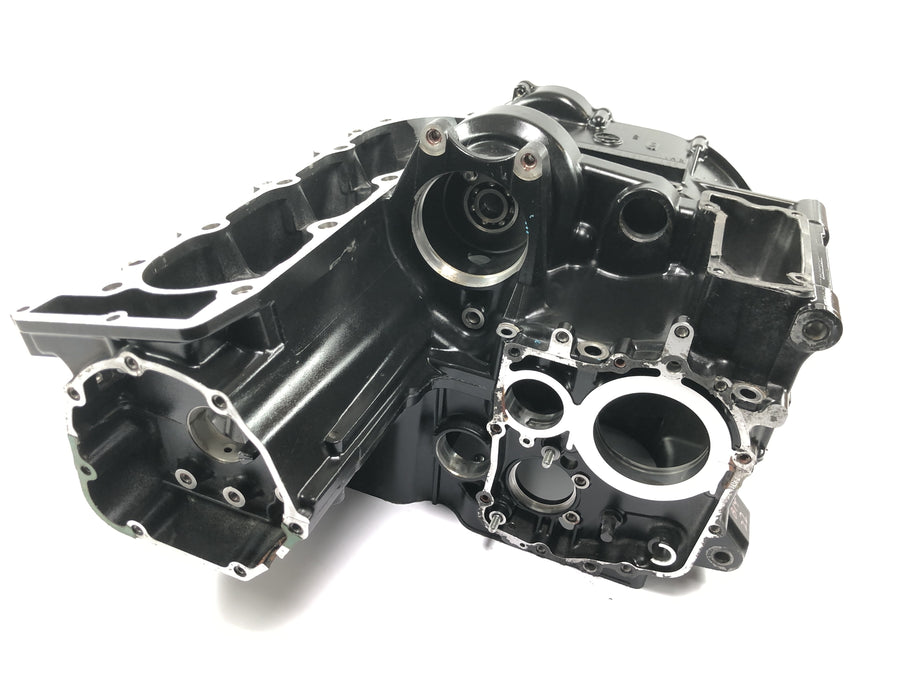 Kawasaki ZRX 1200 S ZRT20A [2001] - engine housing crankcase engine block empty housing